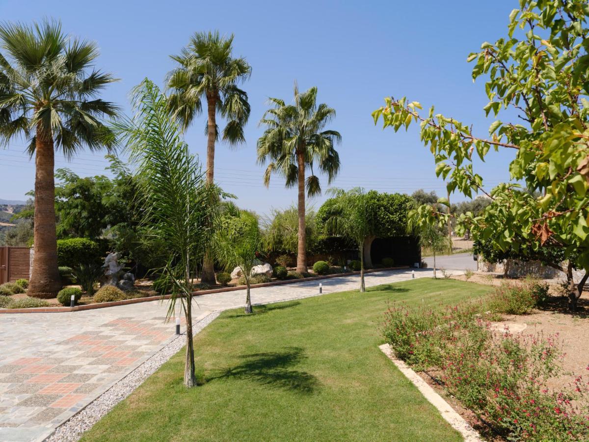 Villa Periklis Adelianos Kampos Exterior photo